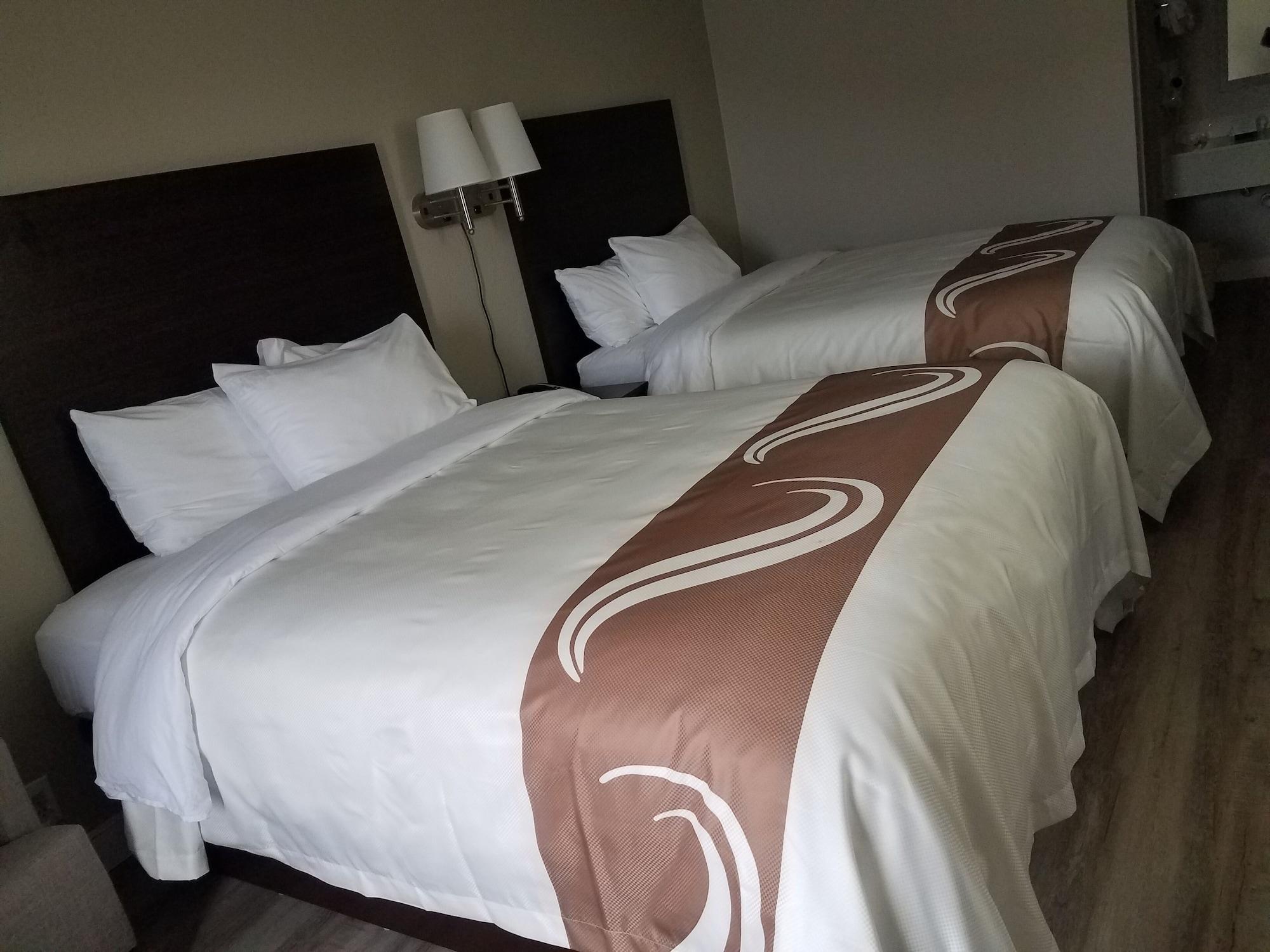 Quality Inn Емпория Екстериор снимка